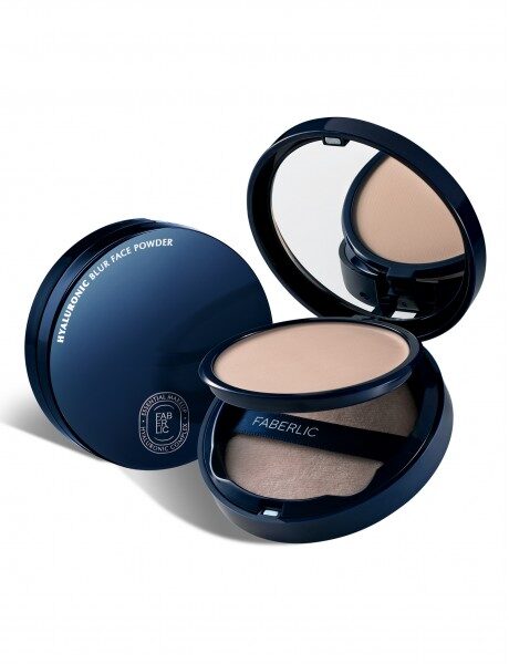 Купить Компактная пудра Faberlic Hyaluronic Blue Face Powder в синей упаковке: открытый спонж с бежевым оттенком и панелью зеркала из каталога Фаберлик.